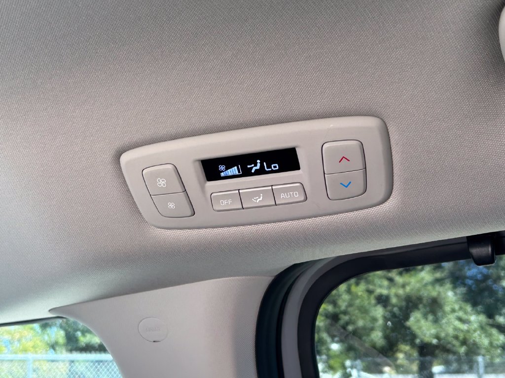 Used 2023 Kia Carnival Van