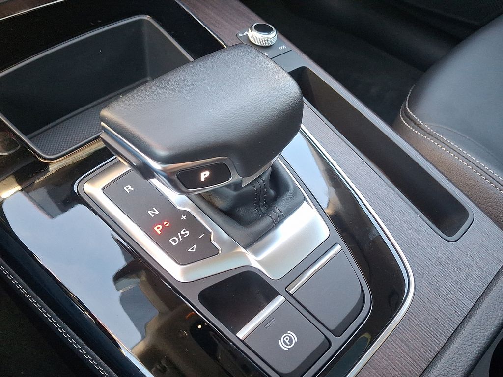 Thumbnail: 2023 Audi Q5 - 15