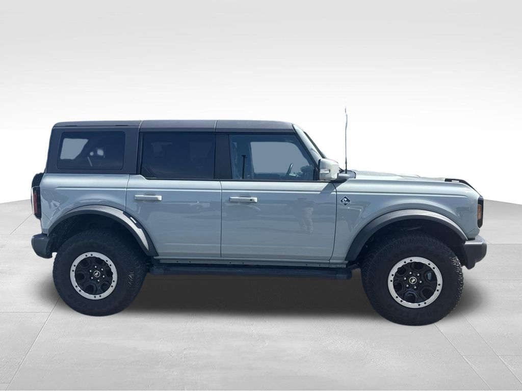 Used 2022 Green Ford Outer Banks image 5