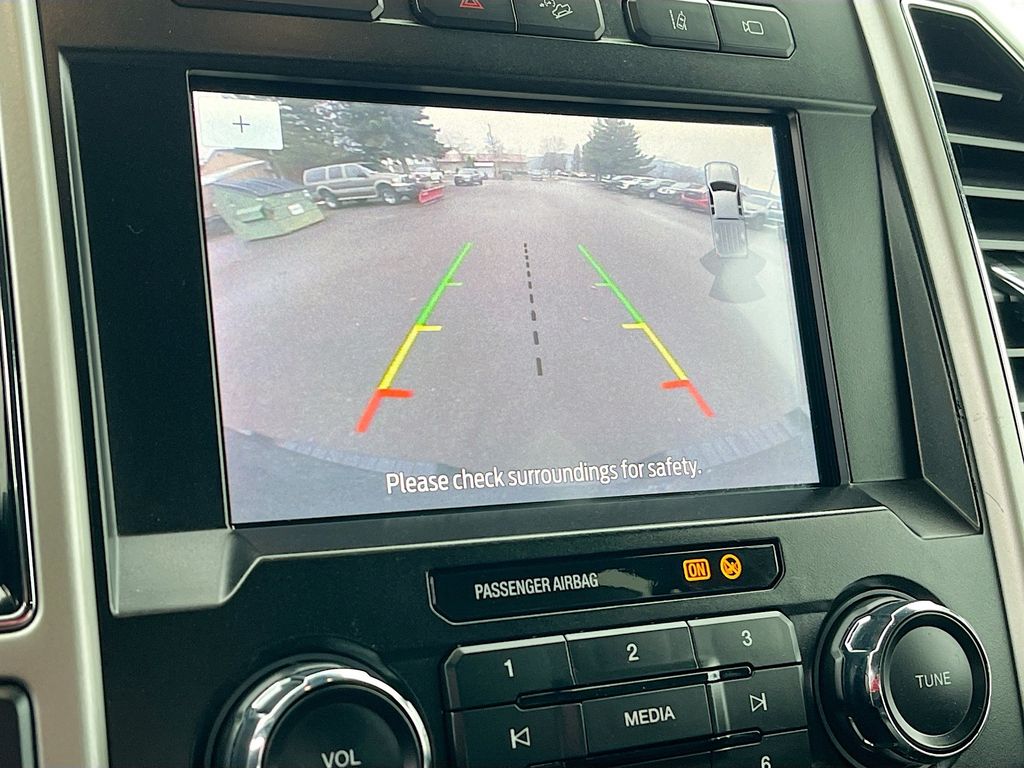 Used 2020 Gray Ford Lariat image 13