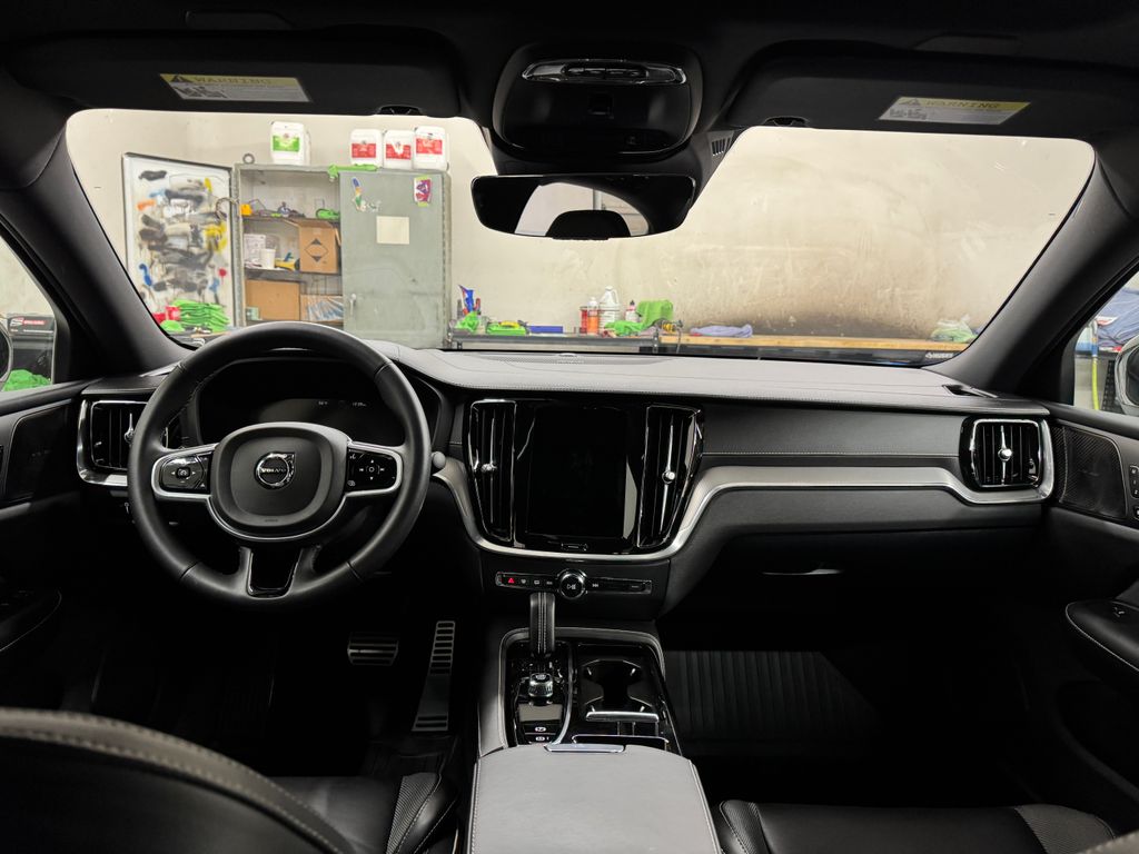 2022 Volvo S60 Recharge Plug-In Hybrid T8 R-Design