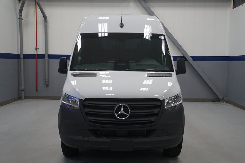 Sprinter Cargo Van 2500 High Roof w/170-Inch Wheelbase