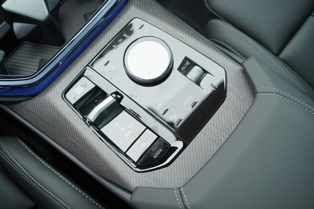 Thumbnail: 2026 BMW X3 - 18