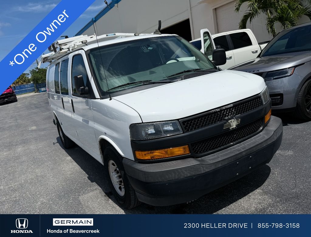 Summit White 2018 Chevrolet Express Cargo 2500 RWD Van Rear-Wheel Drive 8-Speed Automatic Overdrive