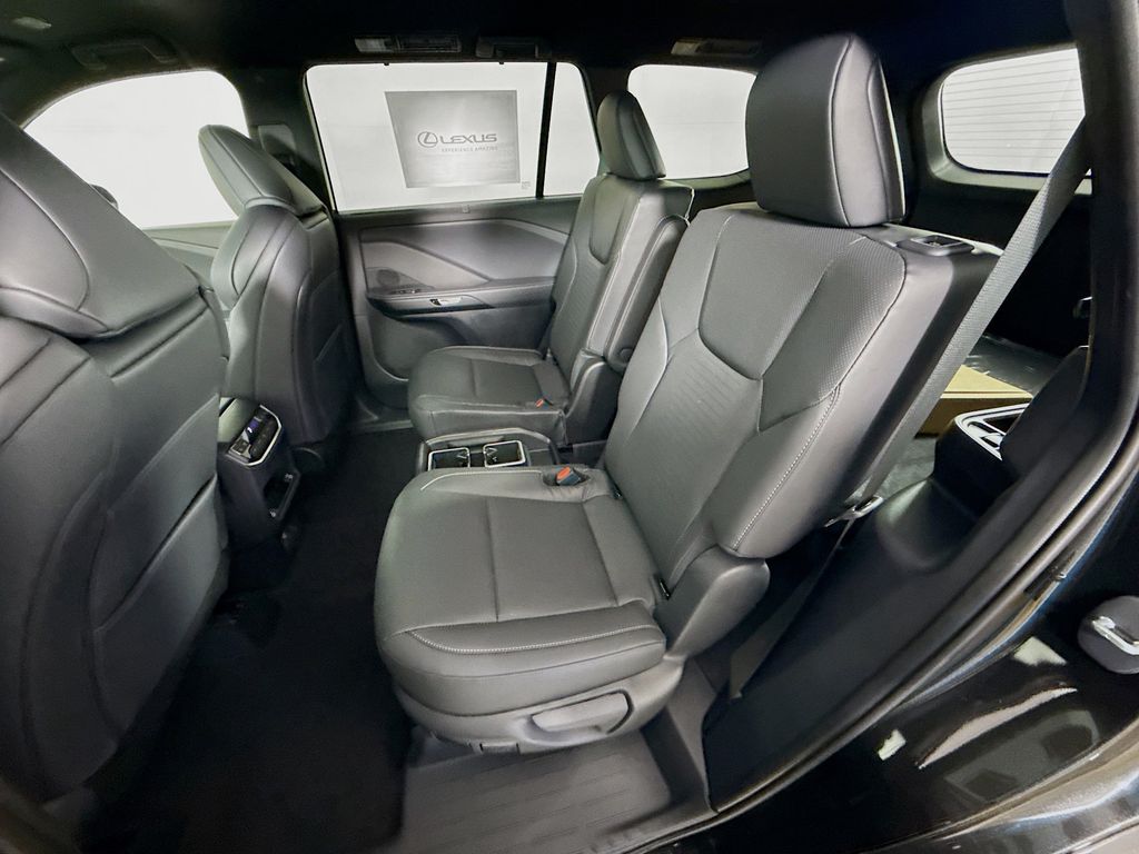 Thumbnail: 2026 Lexus TX - 17