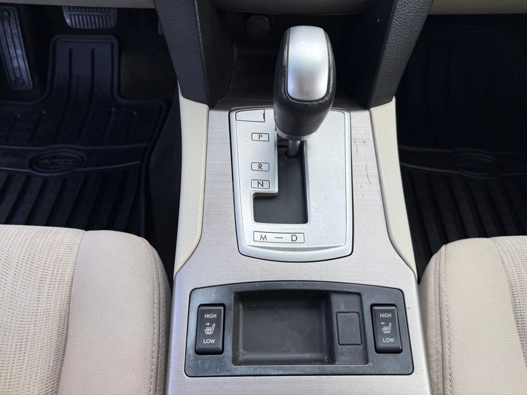 Thumbnail: 2014 Subaru Outback - 21