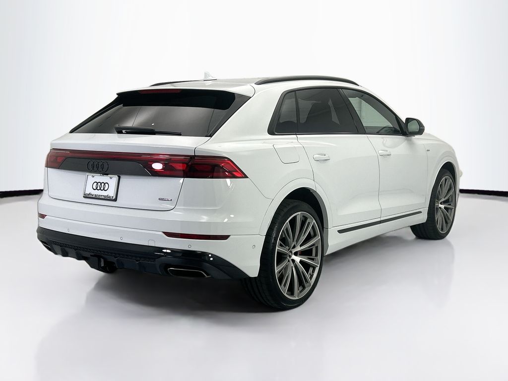 Thumbnail: 2026 Audi Q8 - 5
