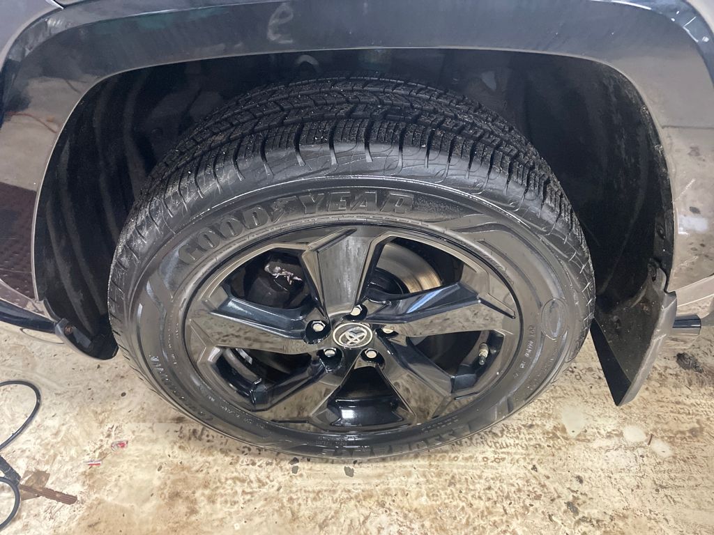 Certified Used 2019  Toyota XSE image 9