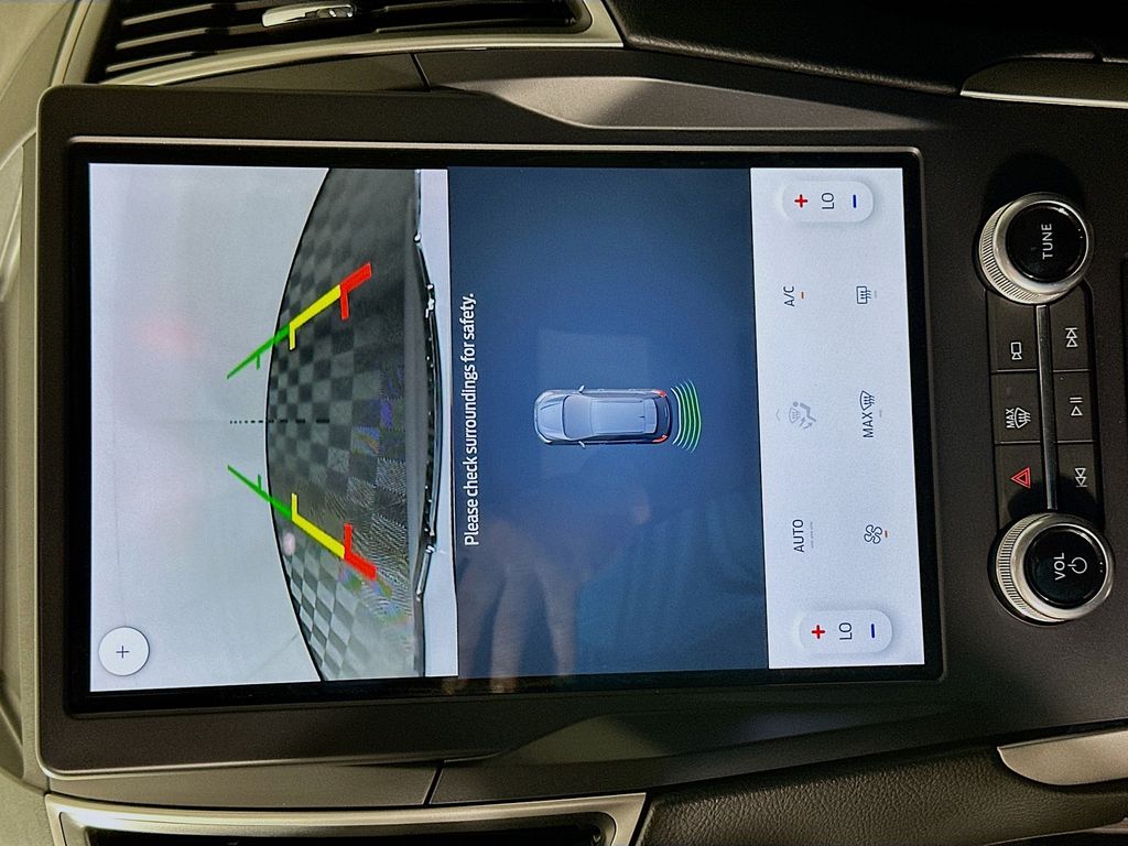 Thumbnail: 2022 Ford Edge - 13