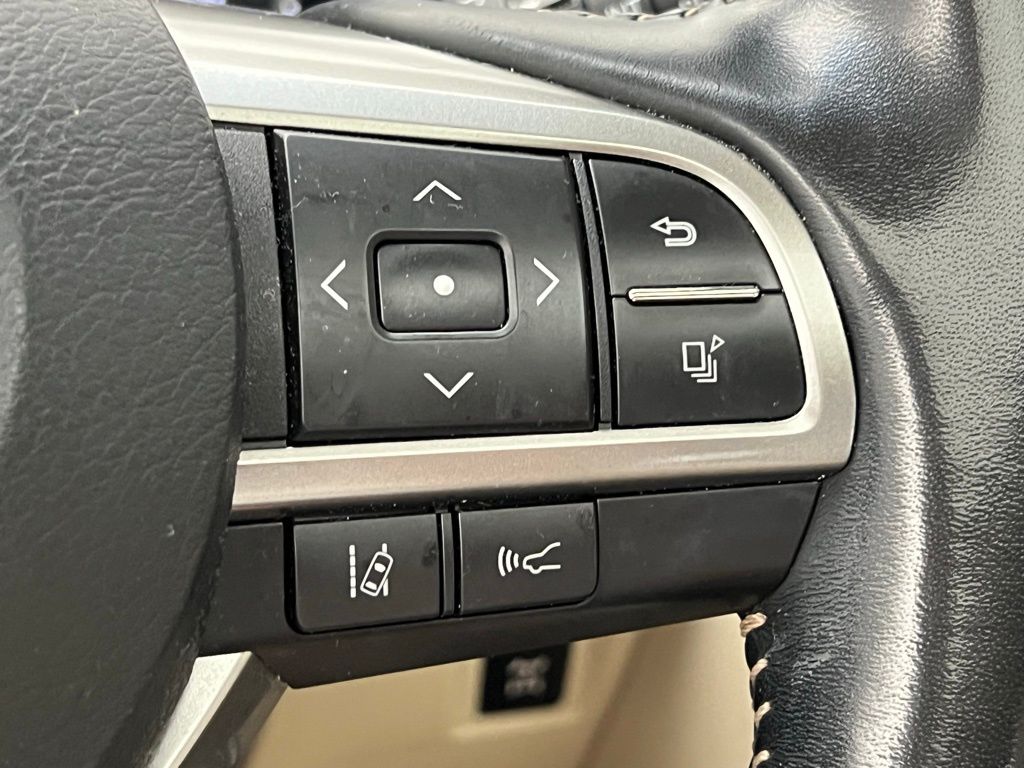 Thumbnail: 2022 Lexus GX - 19