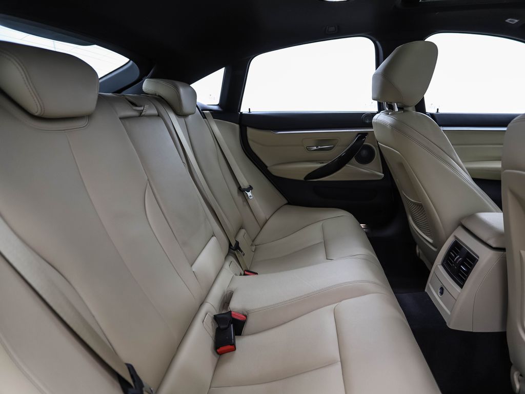 Thumbnail: 2018 BMW 4 Series - 27