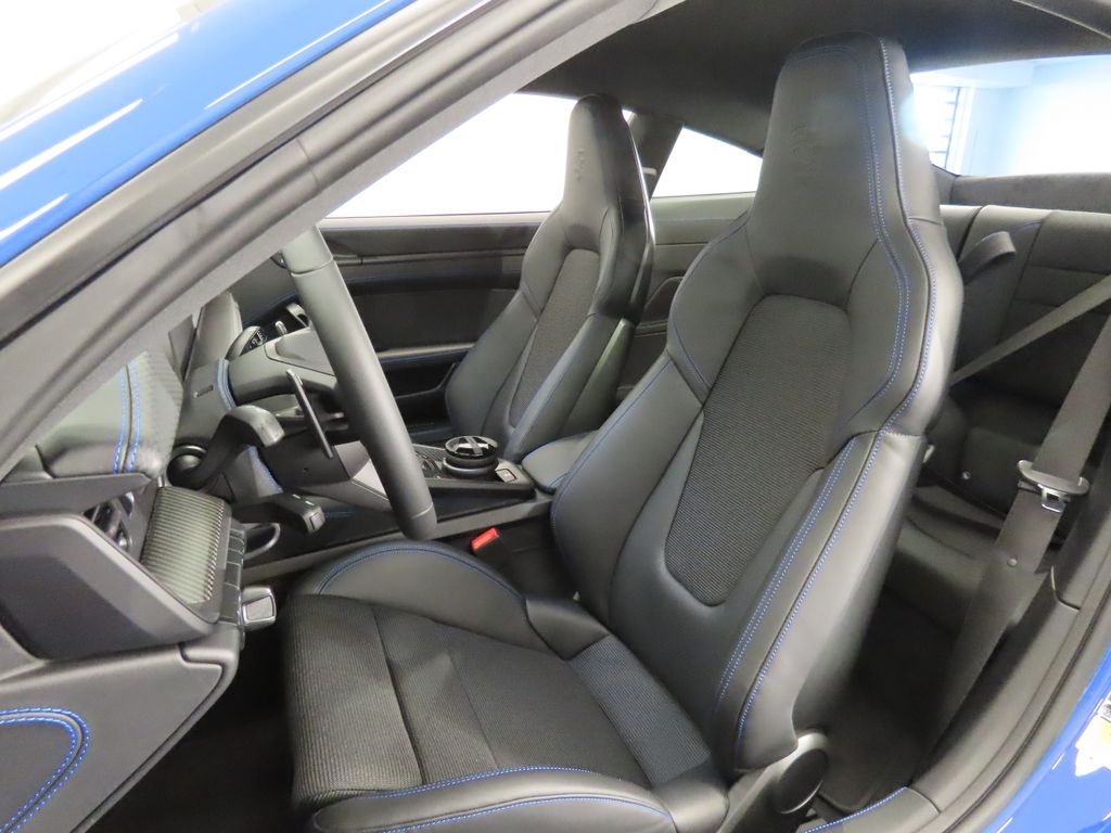 Thumbnail: 2026 Porsche 911 - 5