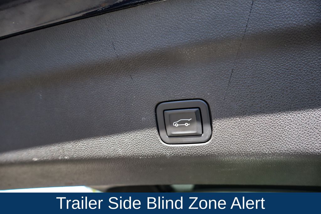 CadillacEscalade ESV38