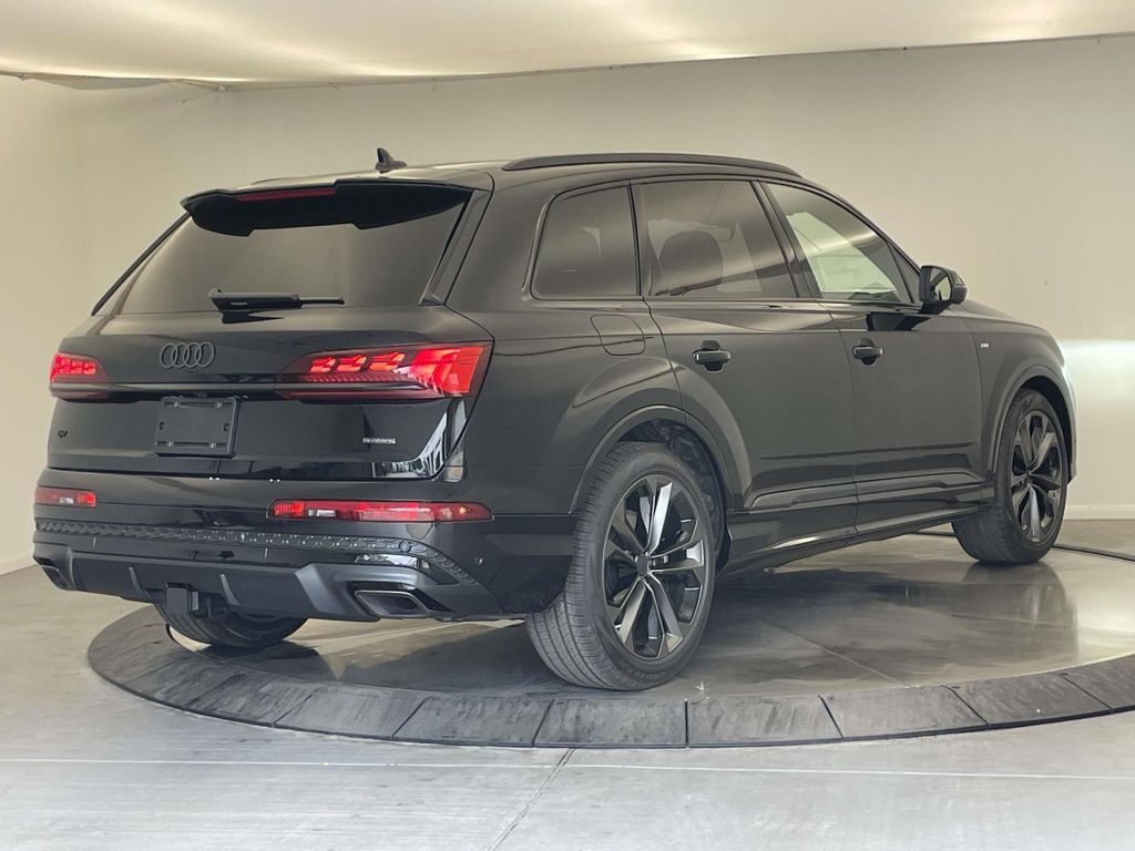 2026 Audi Q7  Black at Audi Porsche Sewickley