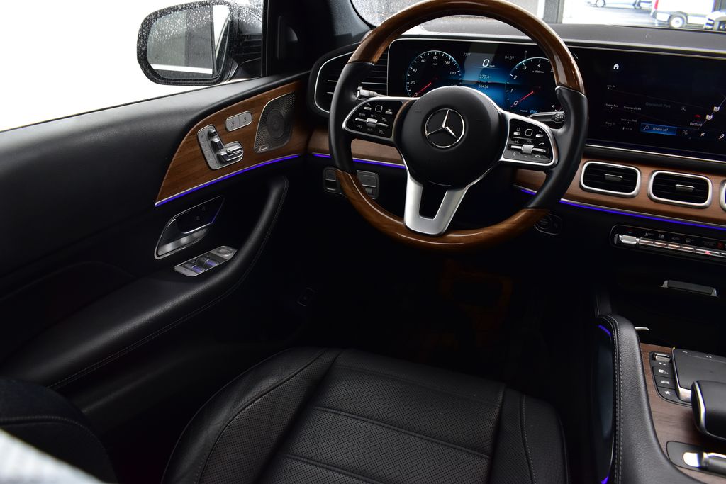 2022 Mercedes-Benz GLS 450 4MATIC 26