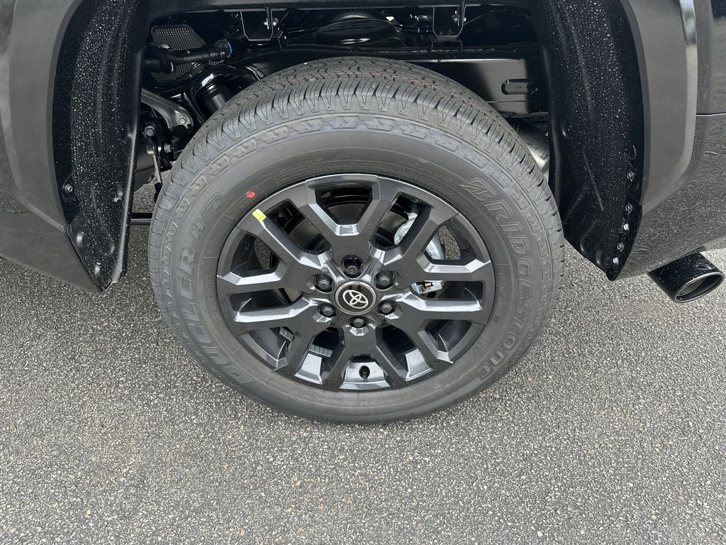 2026 Toyota Tundra Platinum - Photo 11