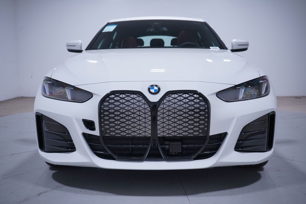 Thumbnail: 2026 BMW i4 - 4