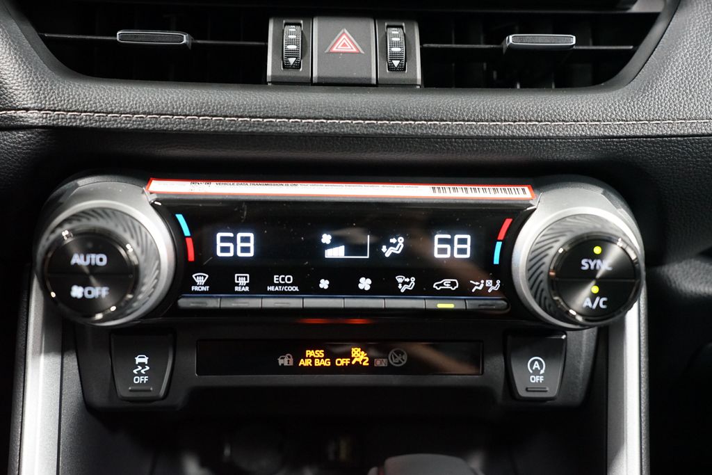 Thumbnail: 2025 Toyota RAV4 - 20