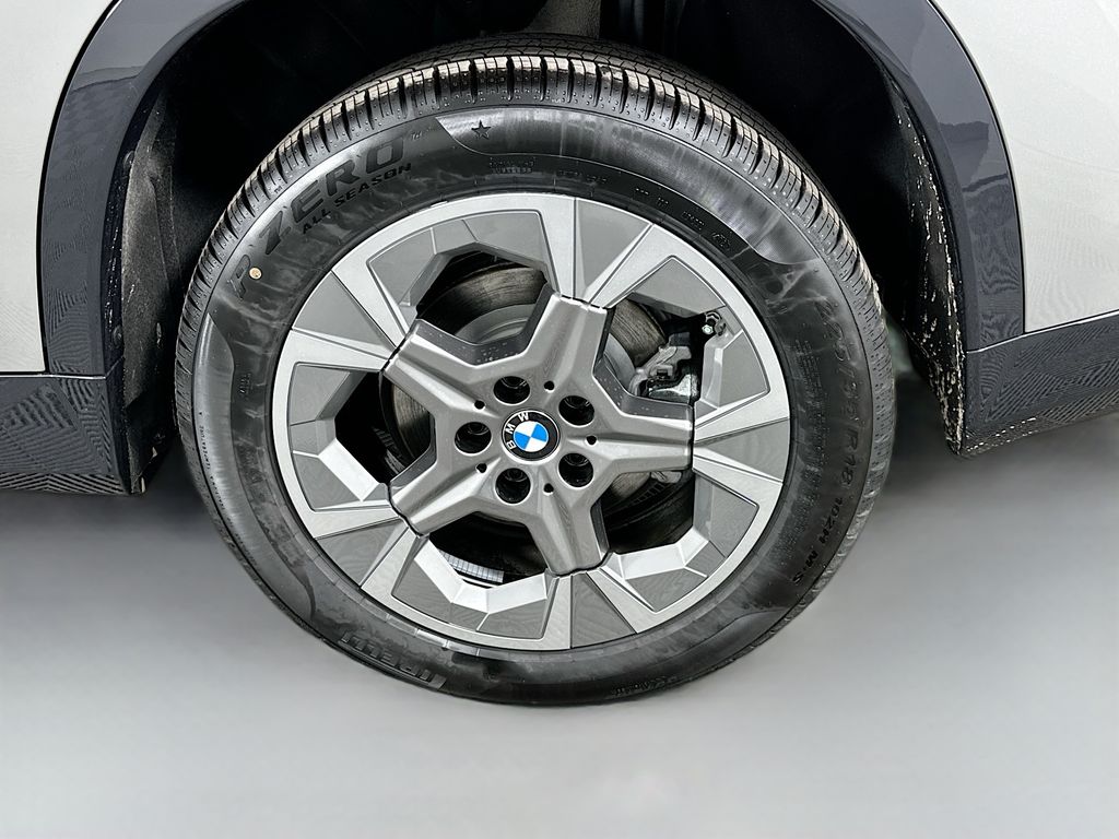 Thumbnail: 2026 BMW X1 - 23