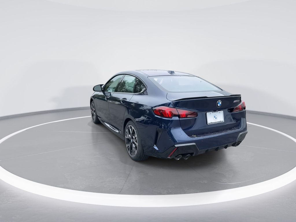 Thumbnail: 2025 BMW 2 Series - 6