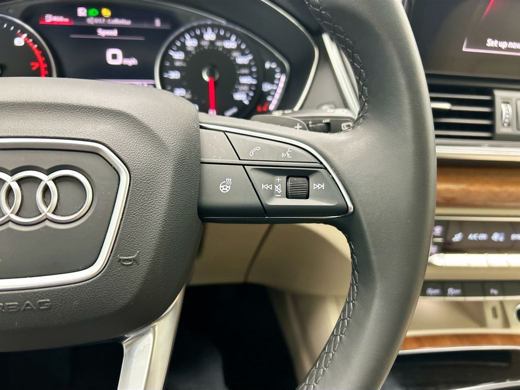 Thumbnail: 2023 Audi Q5 - 12