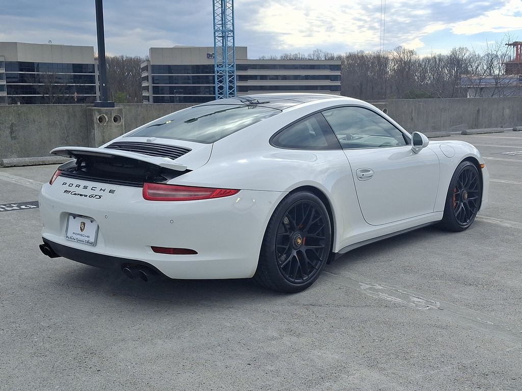 2015 Porsche 911 Carrera S 8