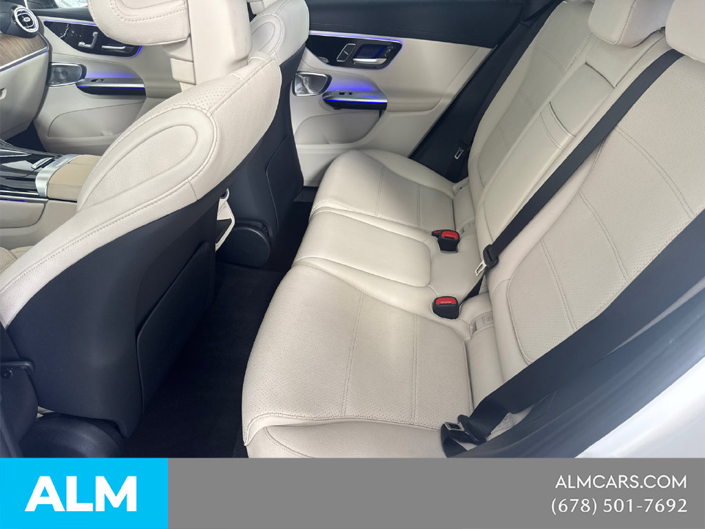 Used 2025 White Mercedes-Benz GLC 300 image 22