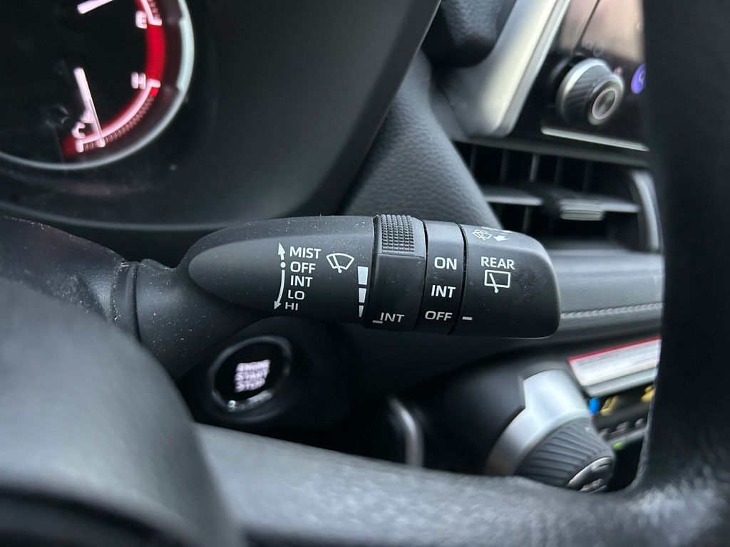 Thumbnail: 2024 Toyota RAV4 - 21