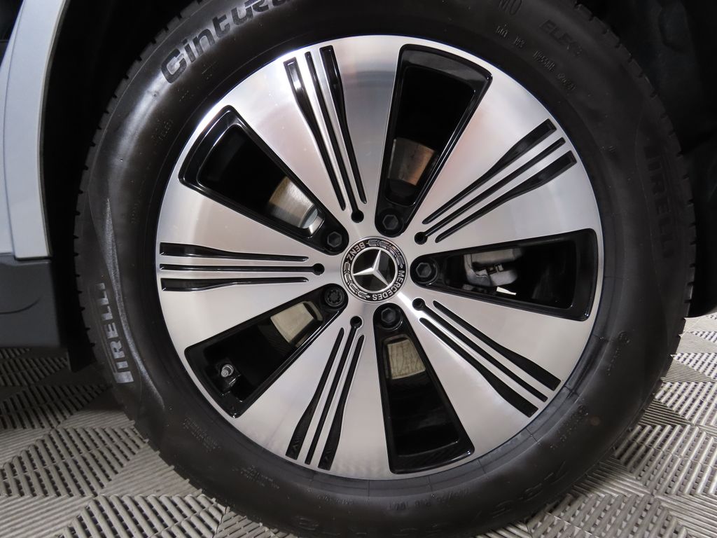 2024 Mercedes-Benz EQB 250+ 32