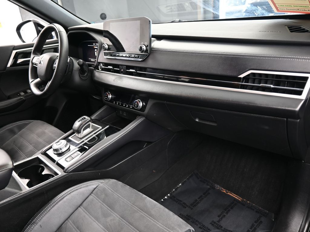 Used 2023 Cosmic Blue Metallic Mitsubishi SE Special Edition image 51