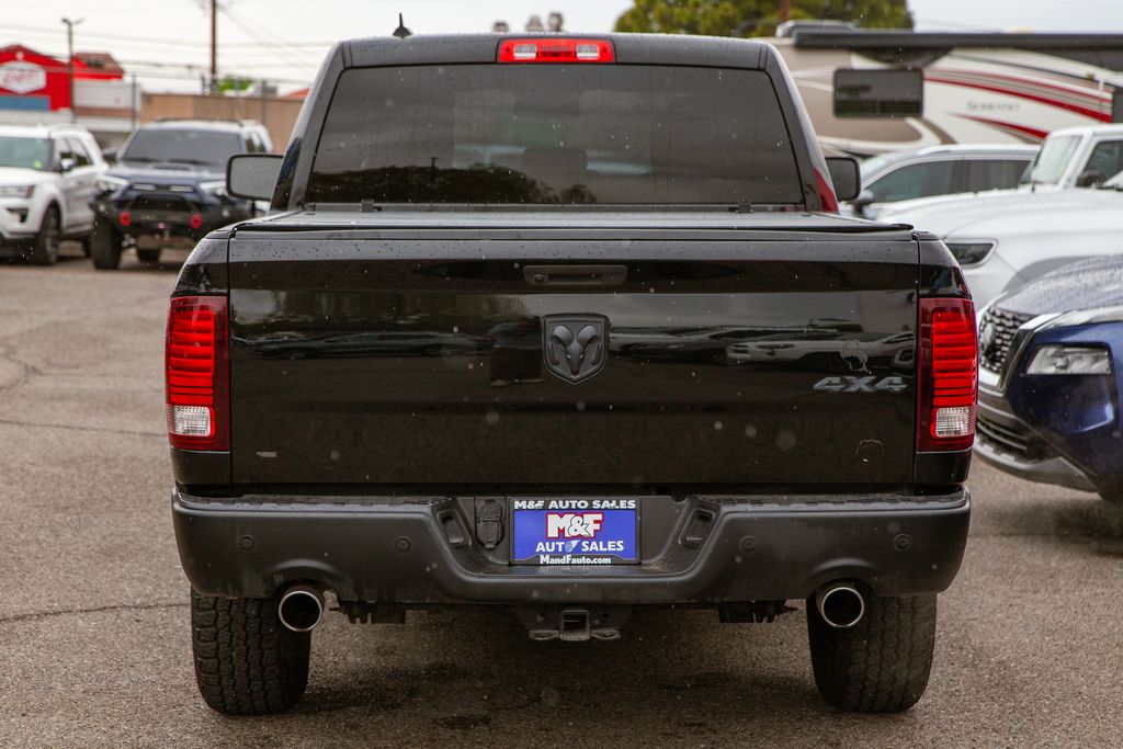 View vehicle photo 6