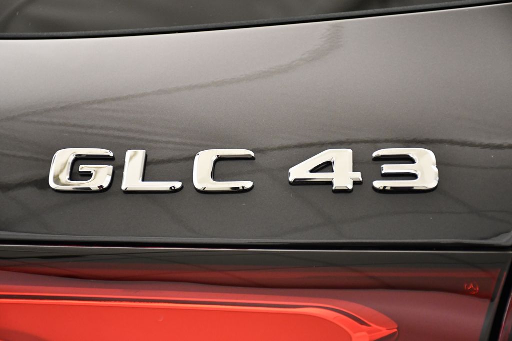 2025 Mercedes-Benz GLC 43 AMG 10