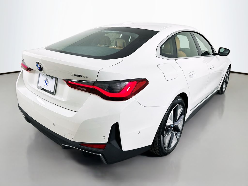 Thumbnail: 2026 BMW i4 - 5