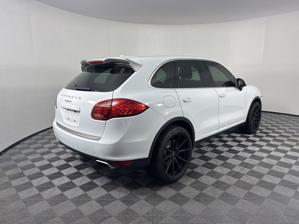 2014 Porsche Cayenne Base 5