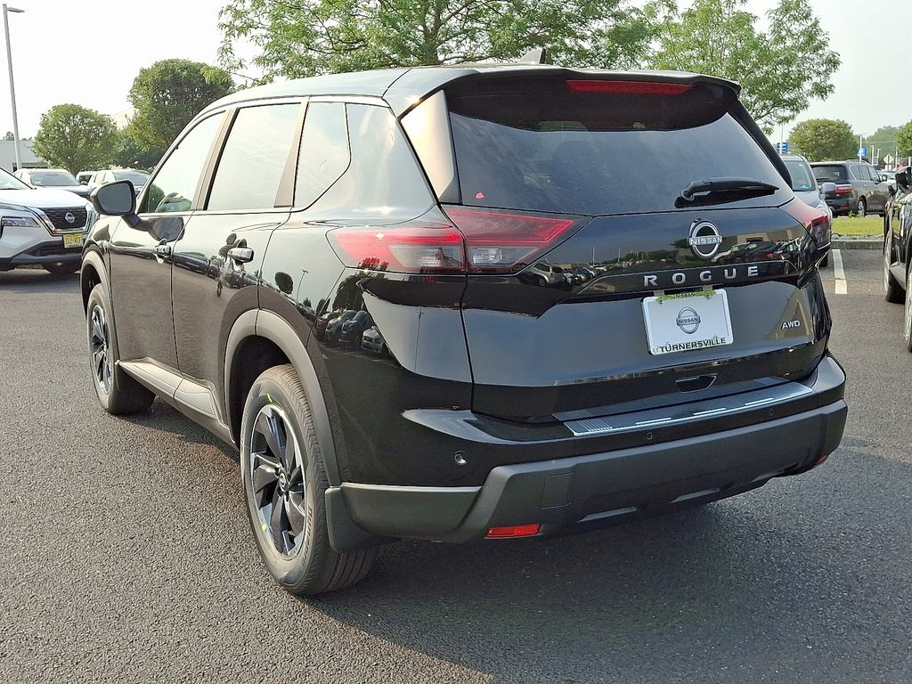 Thumbnail: 2026 Nissan Rogue - 3