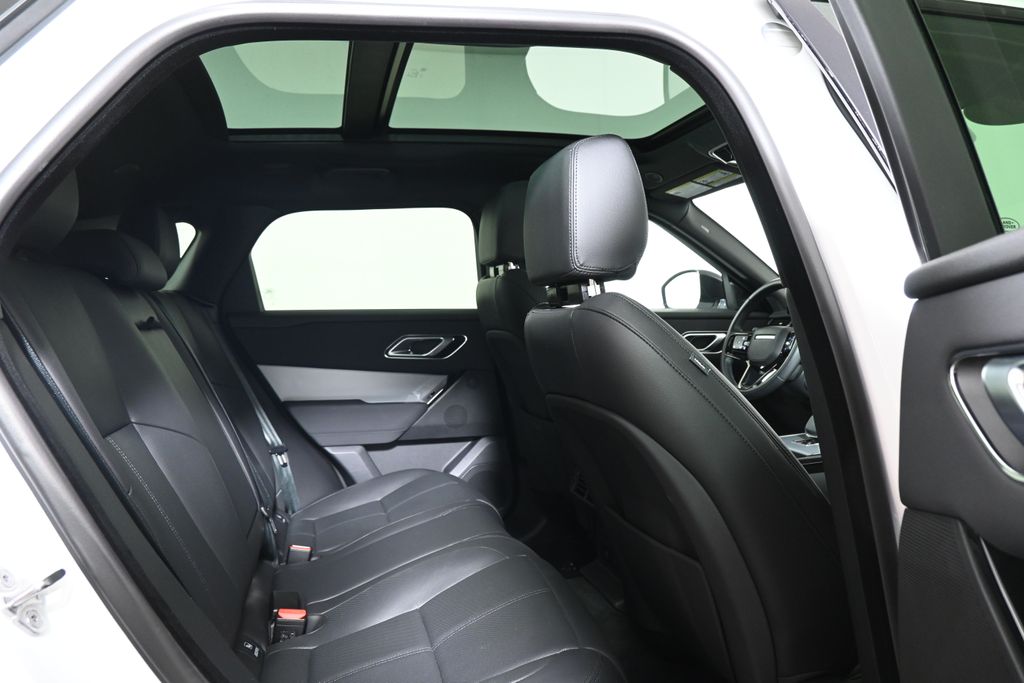 Thumbnail: 2025 Land Rover Range Rover Velar - 25