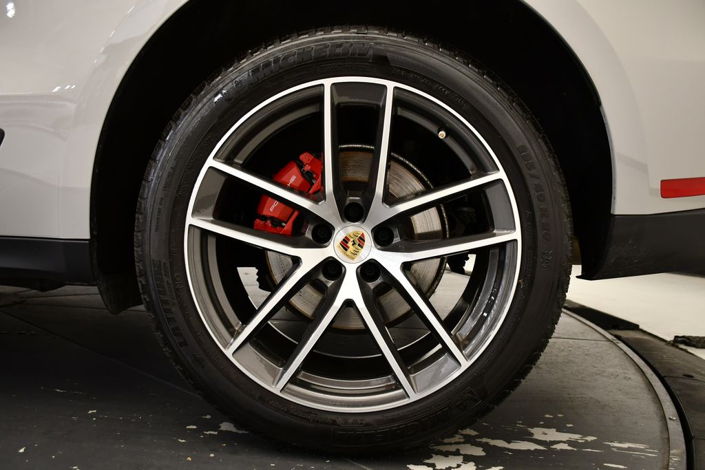 Thumbnail: 2024 Porsche Macan - 17