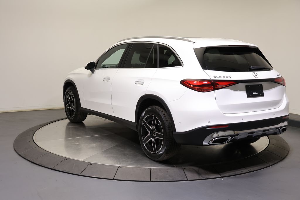 Thumbnail: 2027 Mercedes-Benz GLC - 5