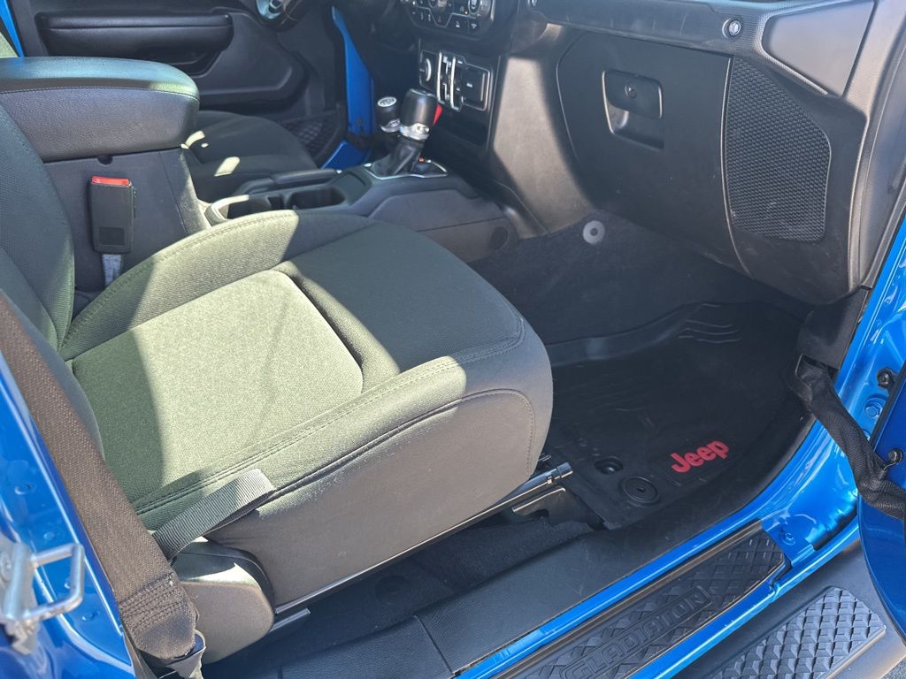 Used Car 2021 Jeep Gladiator  Sport For Sale Under $35,000 In Austin, Texas