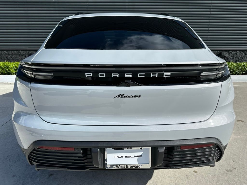 Thumbnail: 2025 Porsche Macan - 11