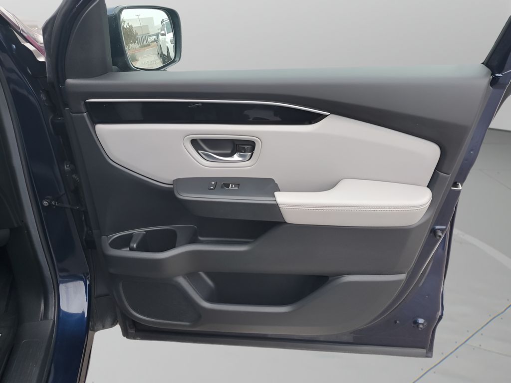 Used Car 2025 Honda Pilot  Touring For Sale Under $50,000 In Austin, Texas