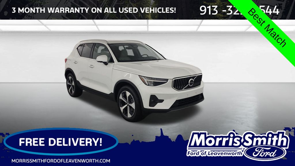Crystal White Metallic 2024 Volvo XC40 SUV / Crossover All-Wheel Drive Automatic