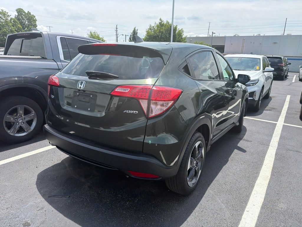 Thumbnail: 2018 Honda HR-V - 3