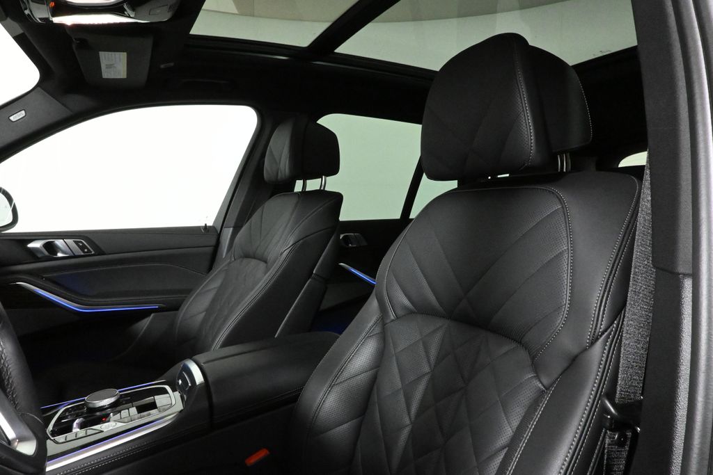 Thumbnail: 2024 BMW X5 - 4