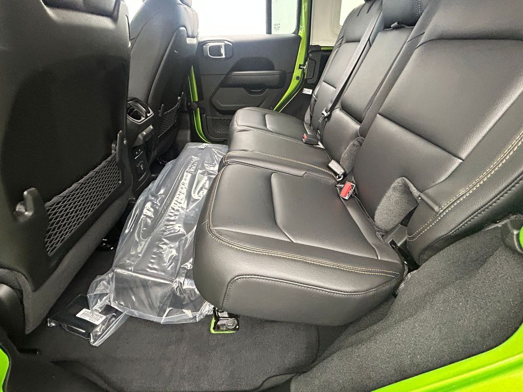 New 2026 Mojito Clearcoat Jeep Sahara image 27