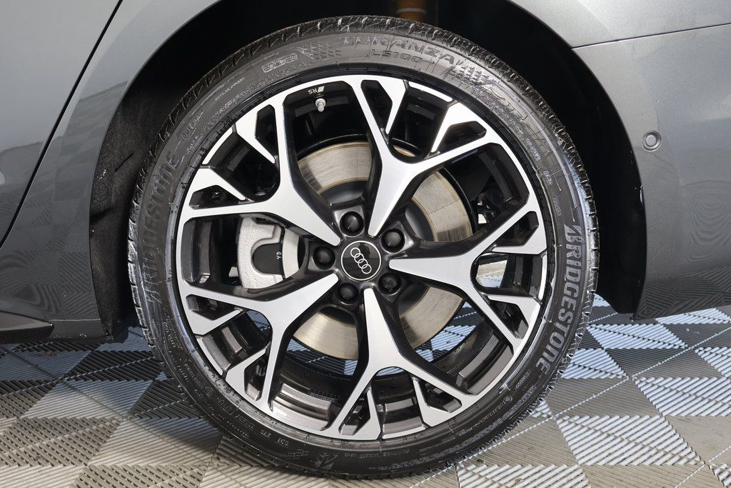 Thumbnail: 2026 Audi A6 - 10