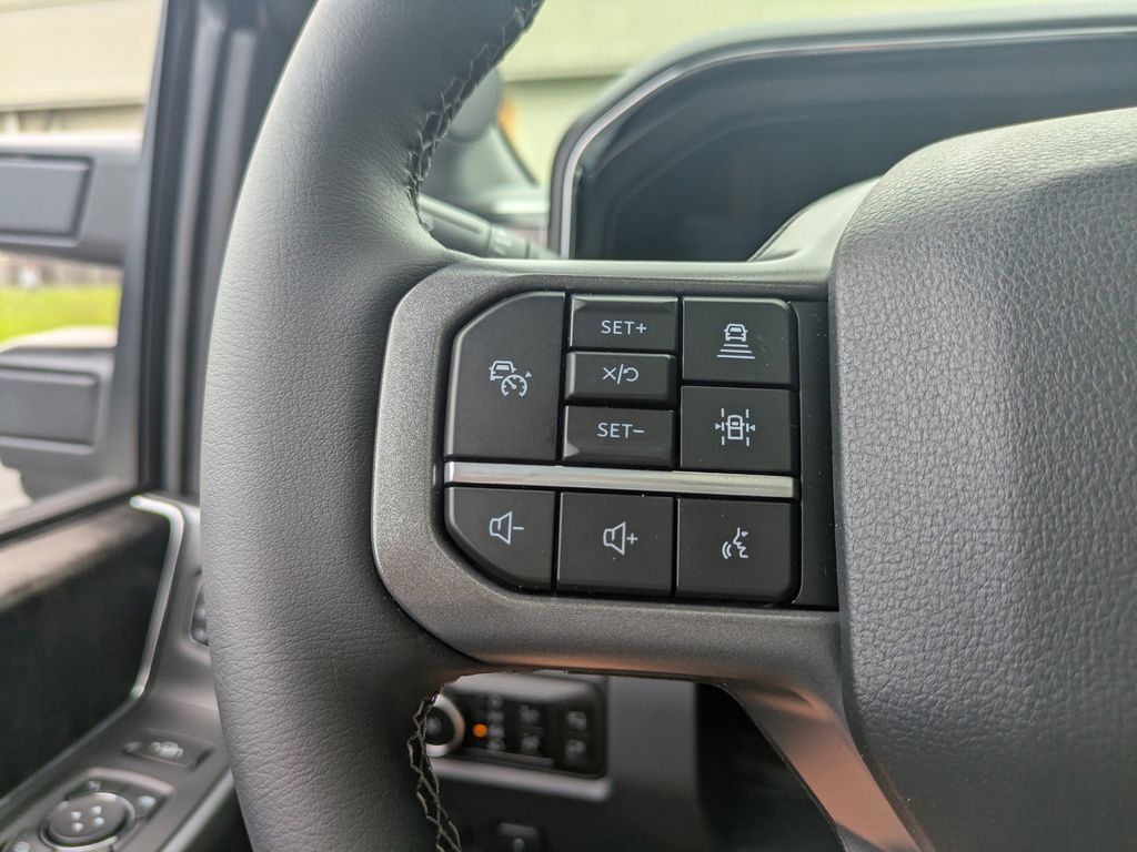2026 Ford F-350 Super Duty LARIAT