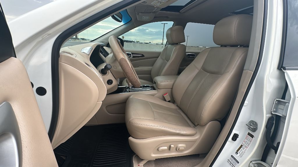 2014 Nissan Pathfinder Platinum White at Toyota of Kenner