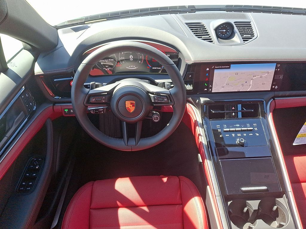 Thumbnail: 2025 Porsche Panamera - 13