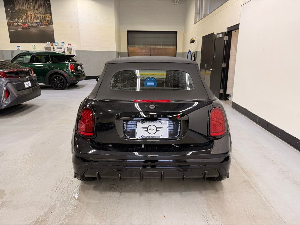 Thumbnail: 2026 MINI Cooper - 4